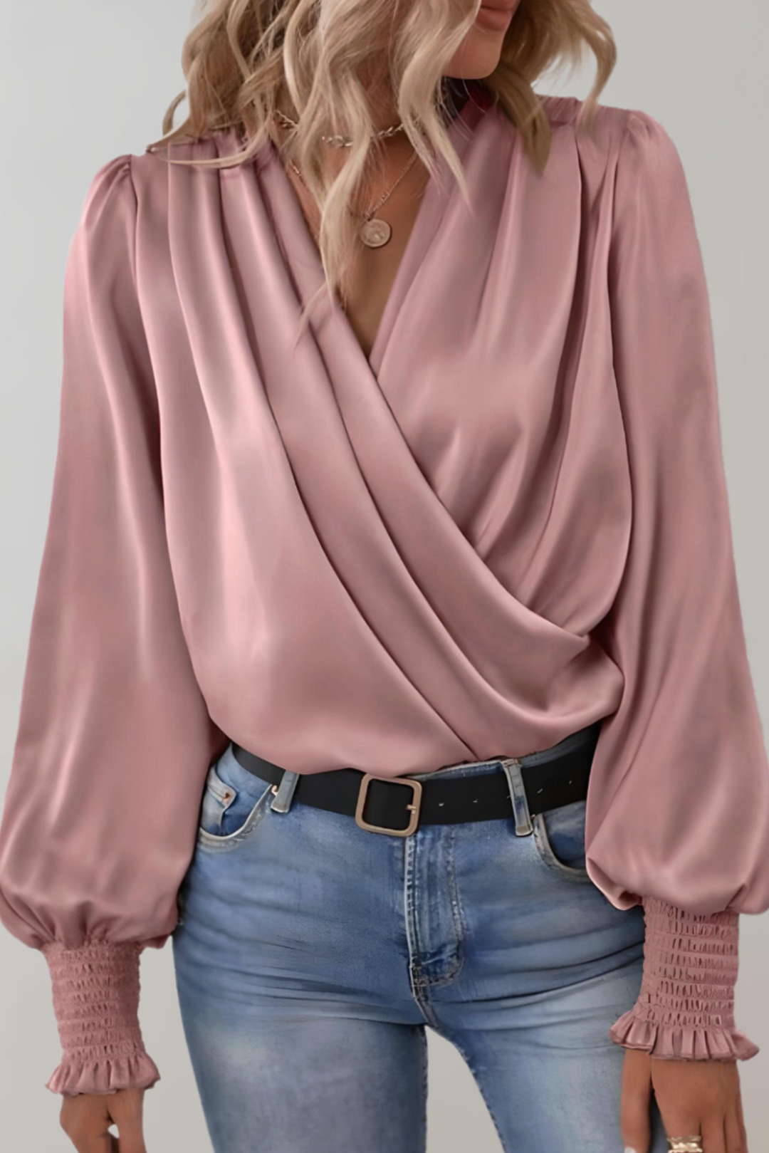 Lunara Blusa de Silueta Sofisticada