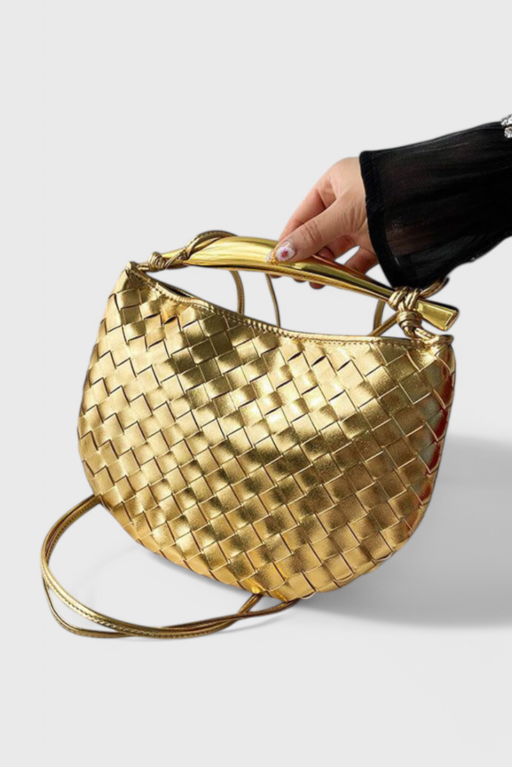 Bolso Elora Trenzado con Asa Escultural Dorada